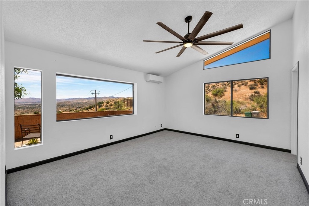 53944 Canyon Property Photo 9