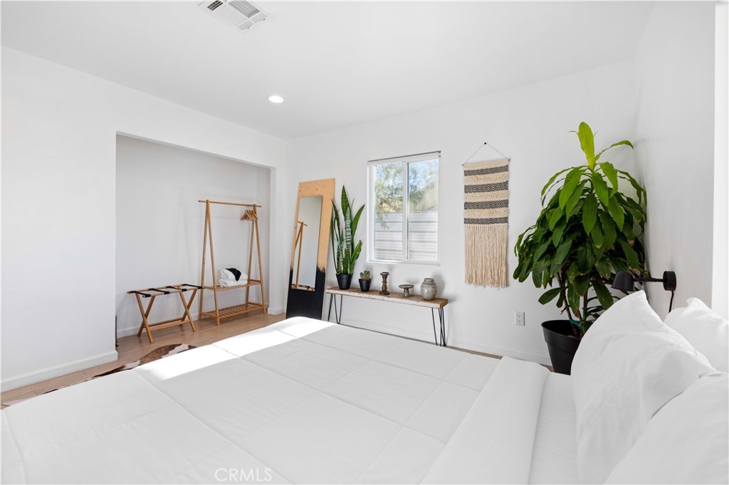 61879 Valley View Circle Property Photo 12
