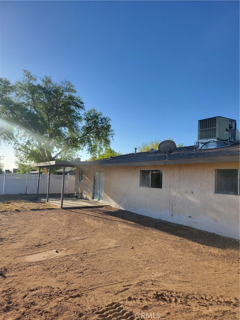 1340 Larchwood Property Photo 4