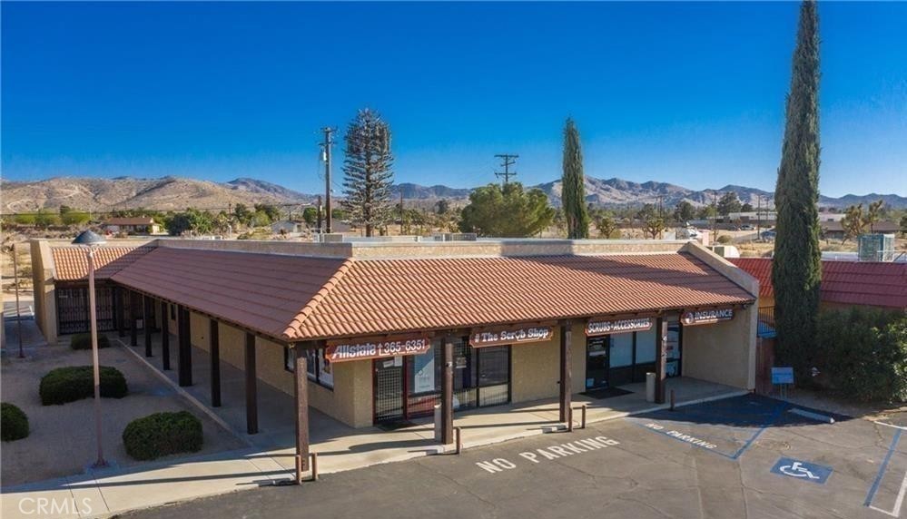 57353 29 Palms Property Photo 4