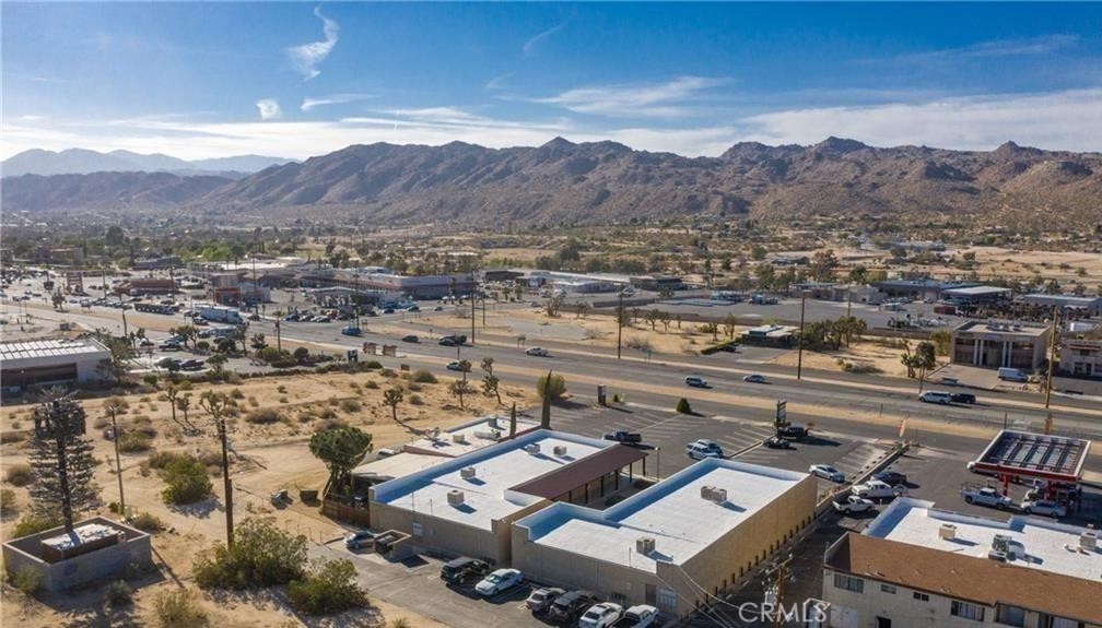 57353 29 Palms Property Photo 10