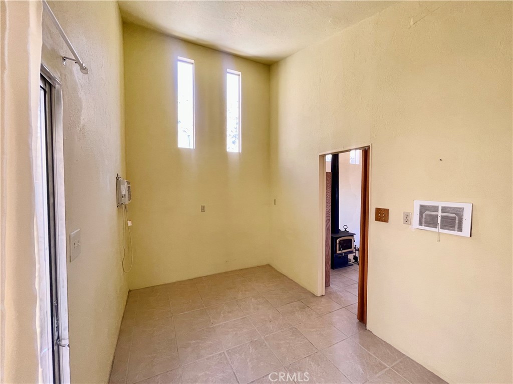 49324 Whiteside Property Photo 15