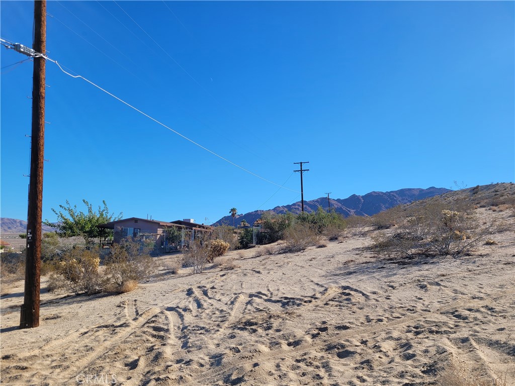 73289 Twentynine Palms Property Photo 8