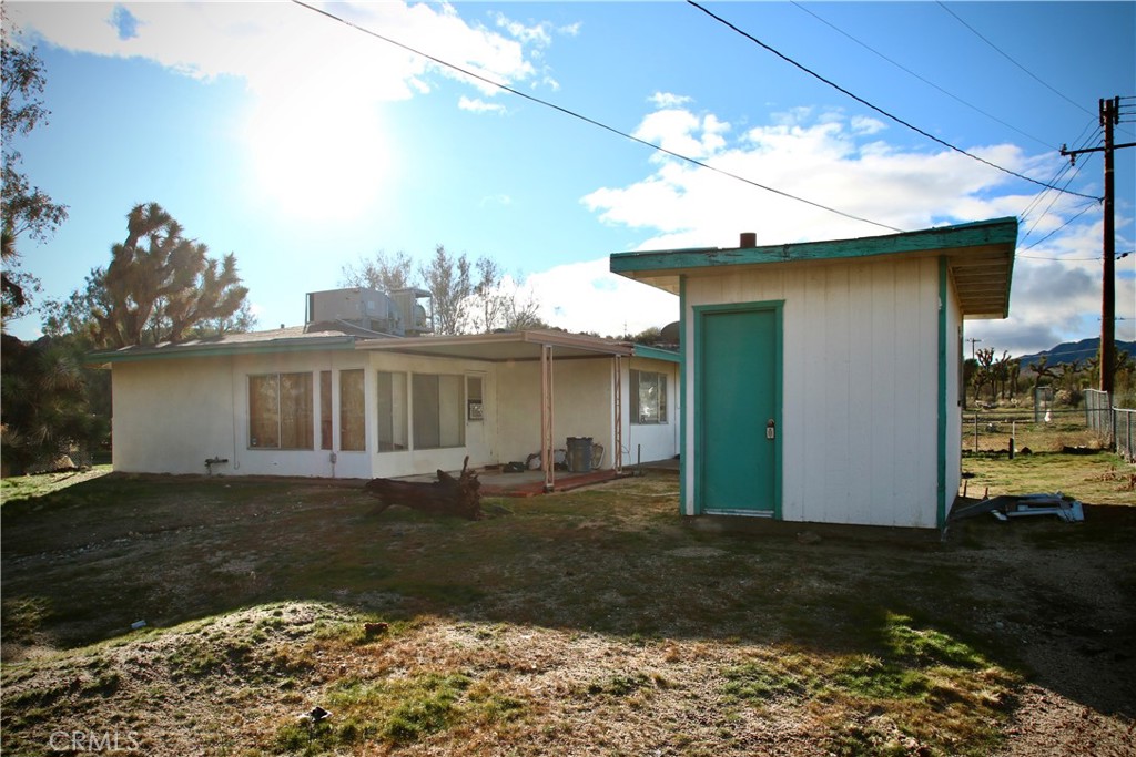 57136 Navajo Trail Property Photo 6