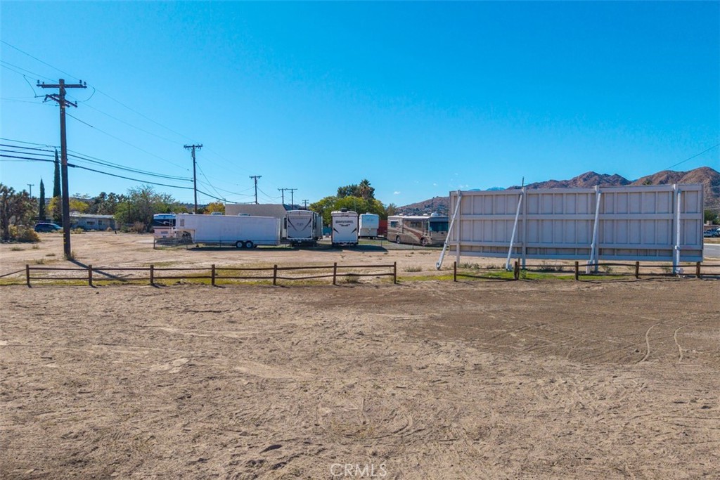 1122 Twentynine Palms Property Photo 10