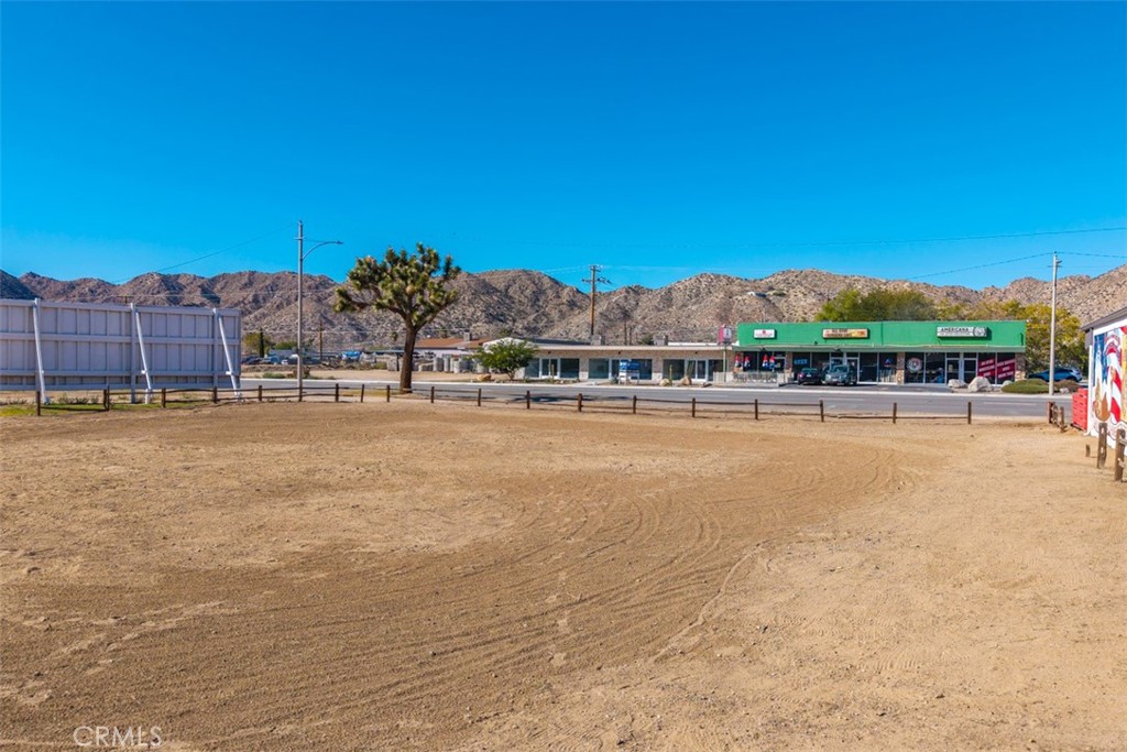 1122 Twentynine Palms Property Photo 11