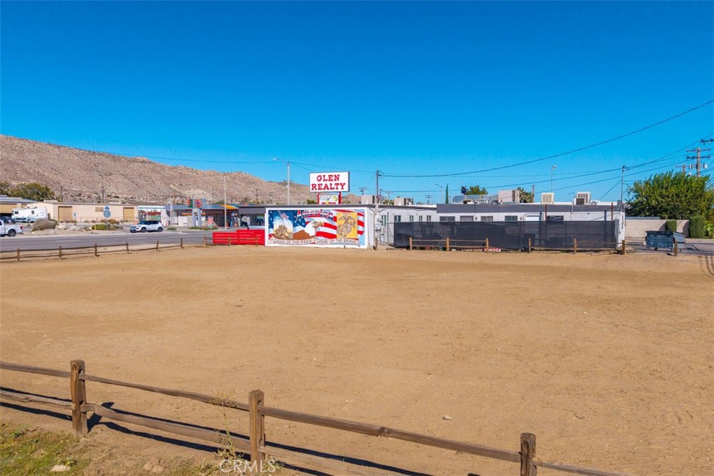 1122 Twentynine Palms Property Photo 13