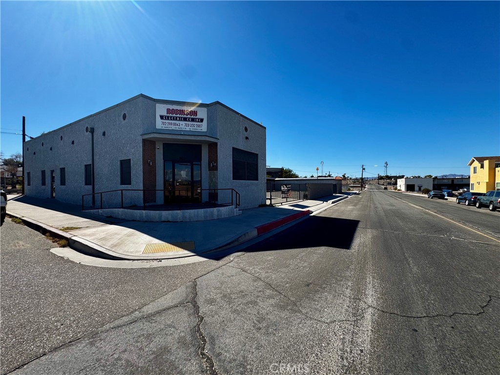 901 3rd Street Property Photo 1
