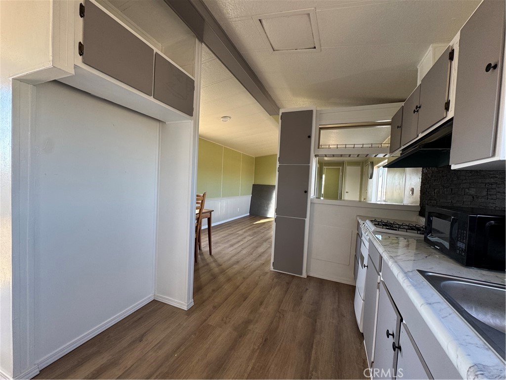 3423 Canyon Property Photo 8