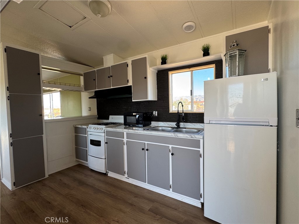 3423 Canyon Property Photo 19