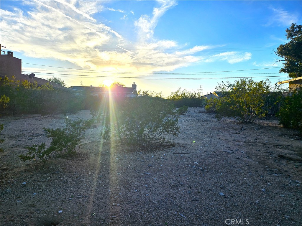 6350 Mojave Avenue Property Photo 6