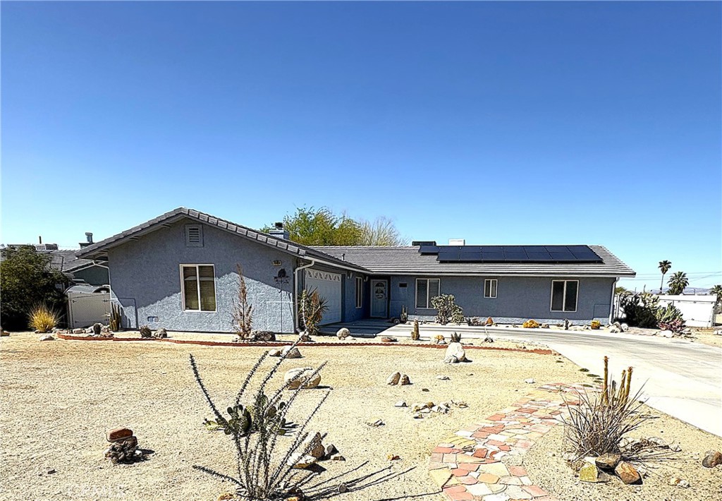 74404 Pinon Property Photo 1