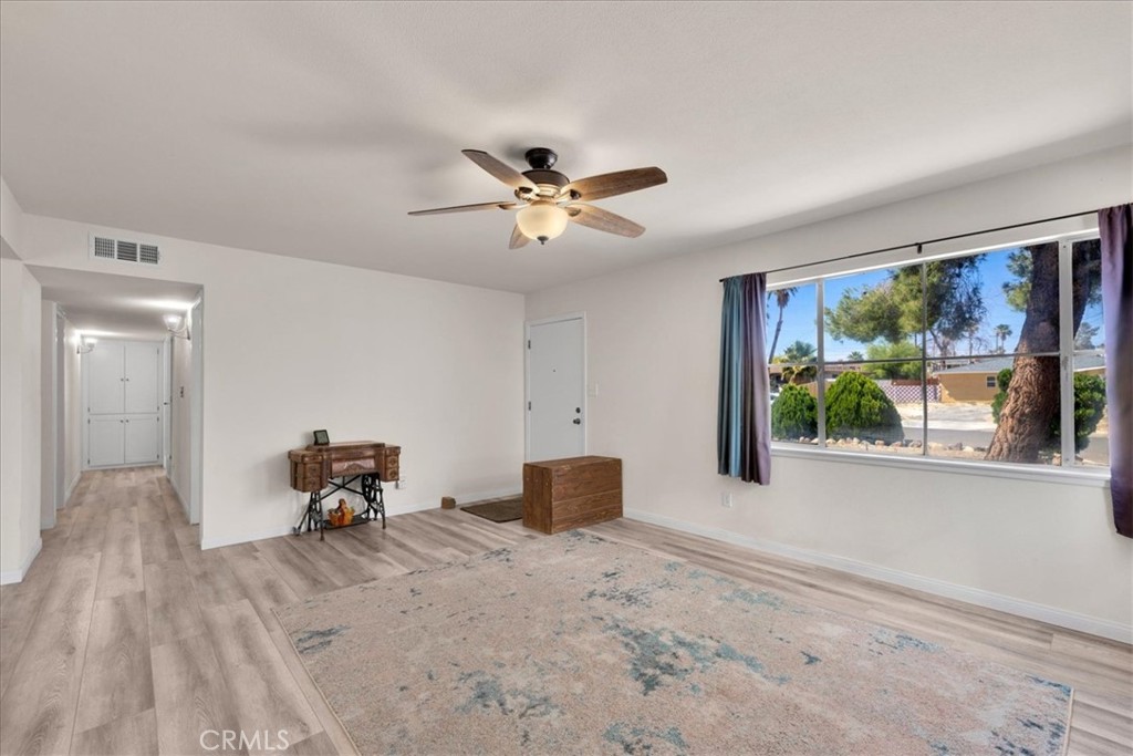 73073 Sun Valley Property Photo 8