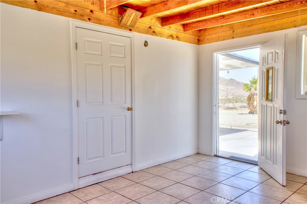 67446 Appian Road Property Photo 5