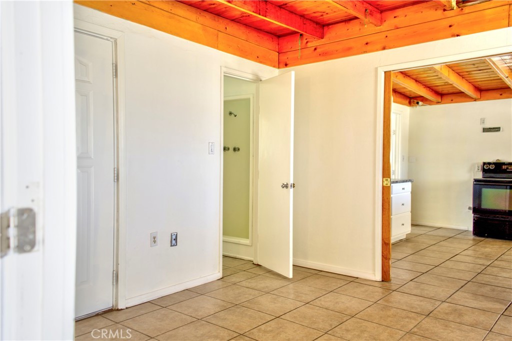 67446 Appian Road Property Photo 7