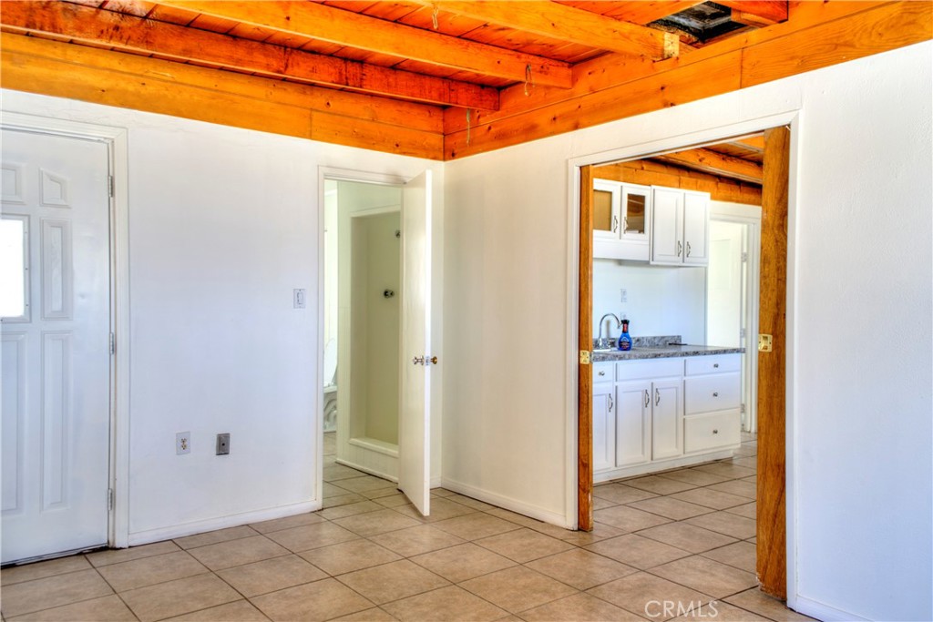 67446 Appian Road Property Photo 9