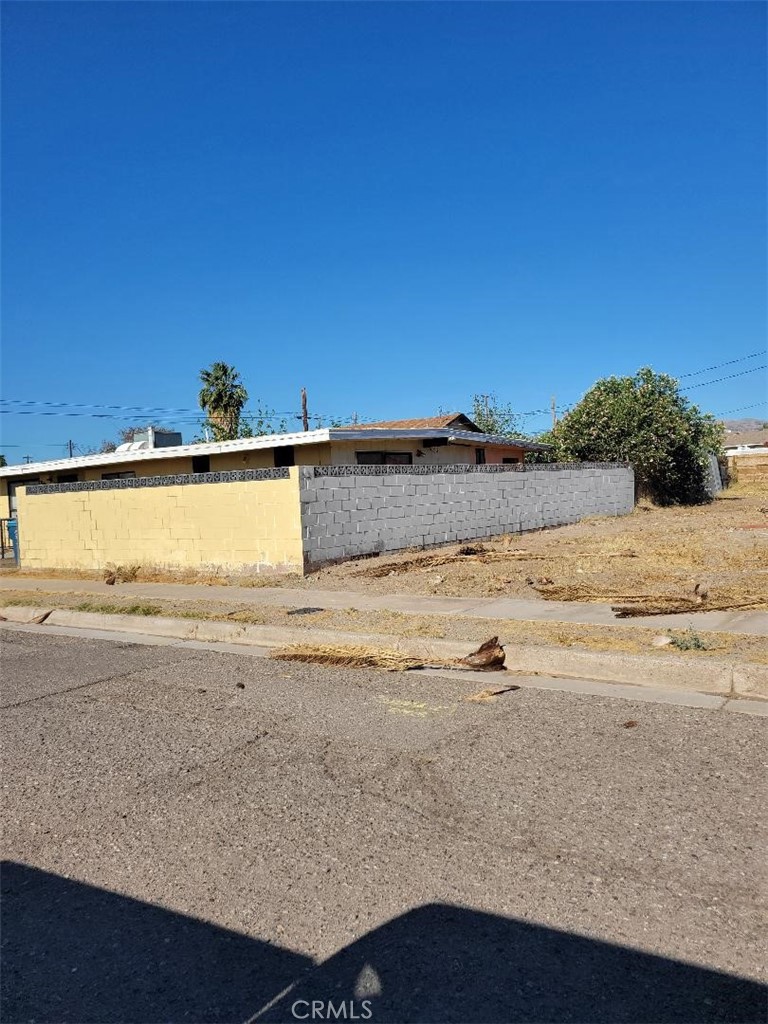 206 Chestnut Property Photo 4
