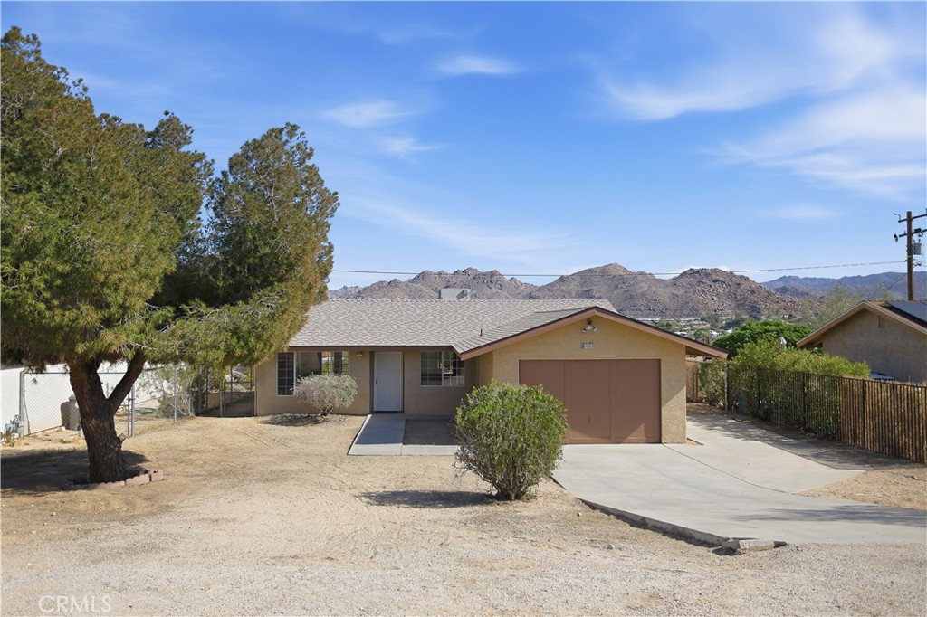 61861 Morningside Road Property Photo 1