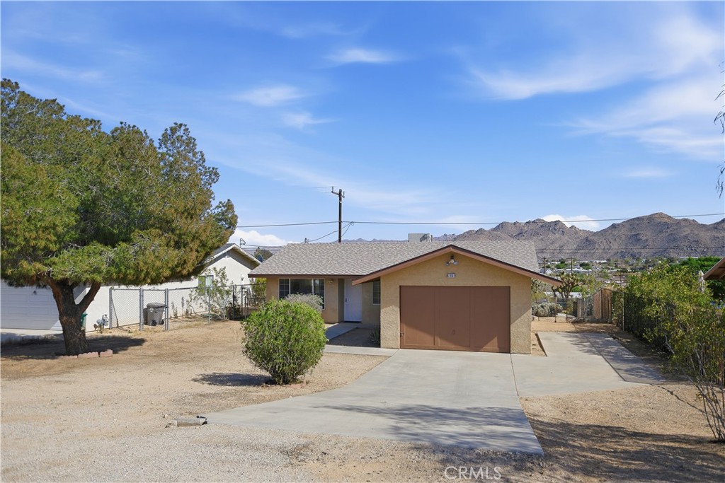 61861 Morningside Road Property Photo 2