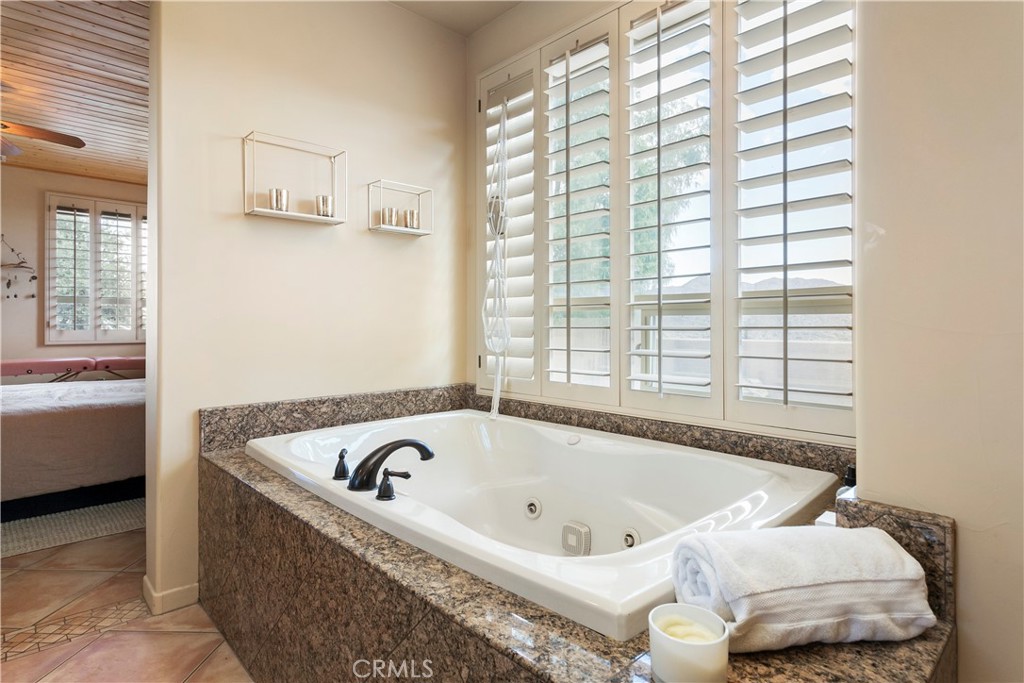 7559 Rockaway Avenue Property Photo 15