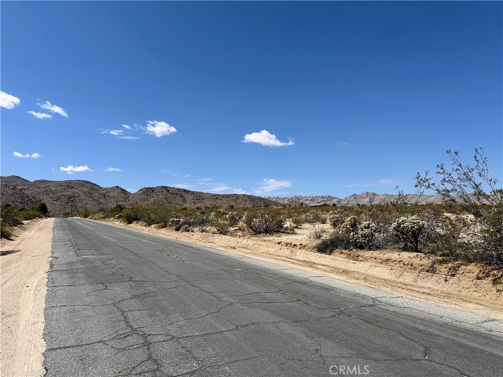 70500 29 Palms Highway Property Photo 6