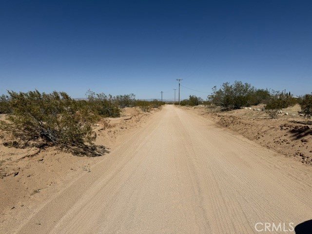 1234 Saturn Property Photo 3