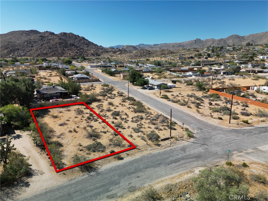 61899 El Reposo Circle Property Photo 1