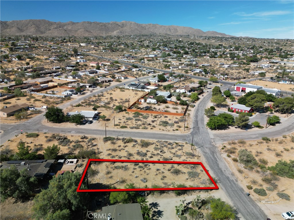 61899 El Reposo Circle Property Photo 2