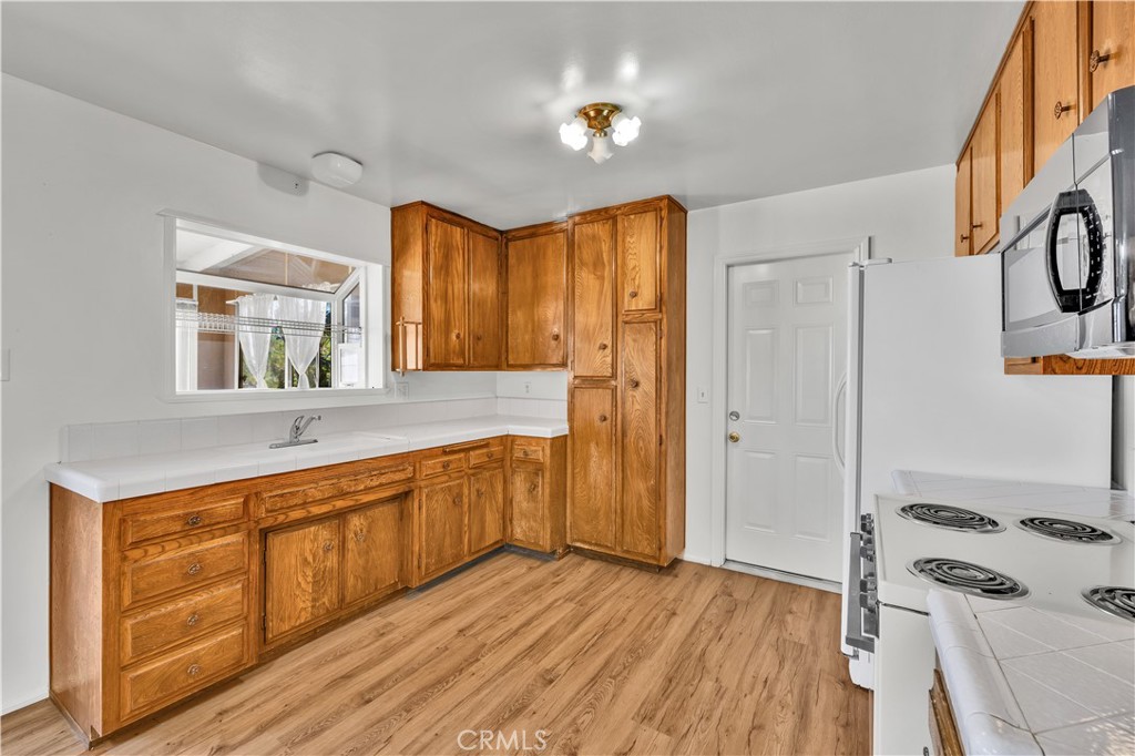 7446 Borrego Trail Property Photo 11