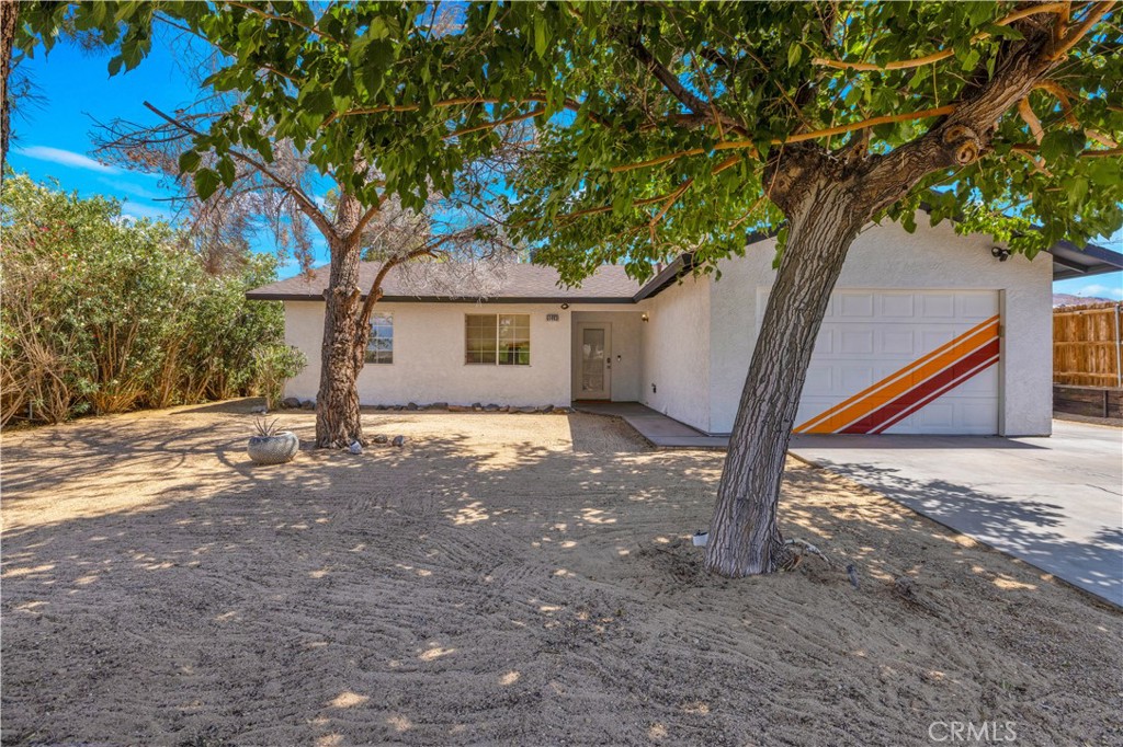 61493 Desert Air Property Photo 2