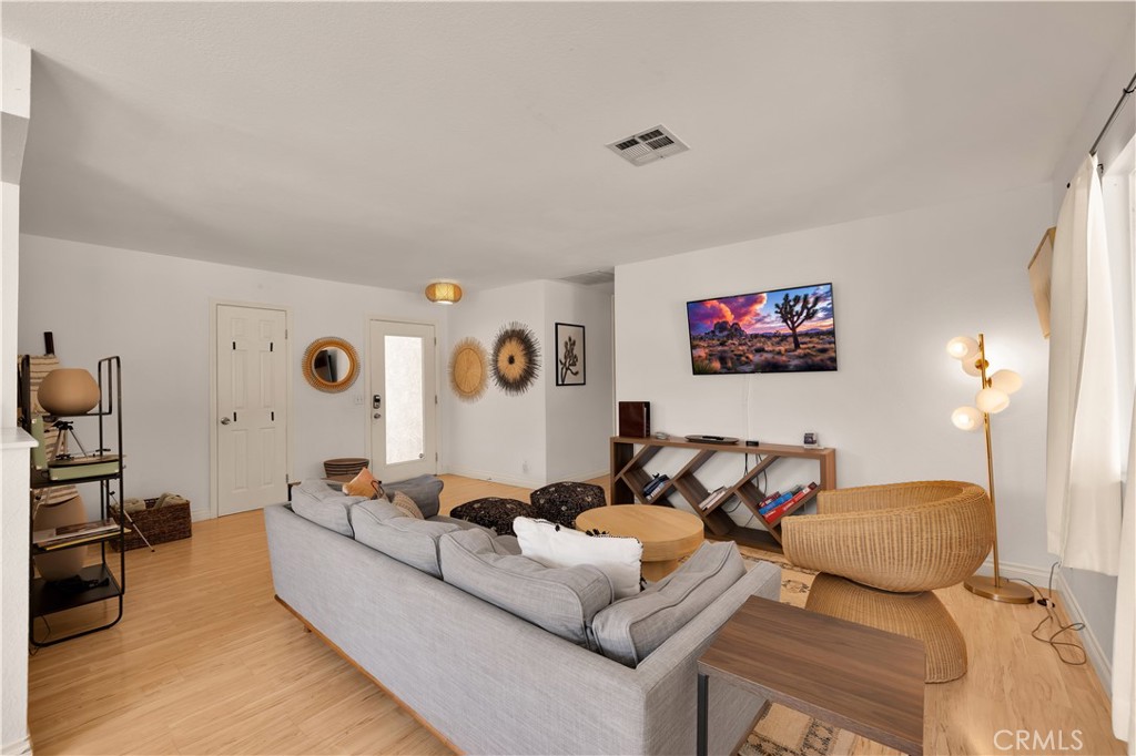 61493 Desert Air Property Photo 6