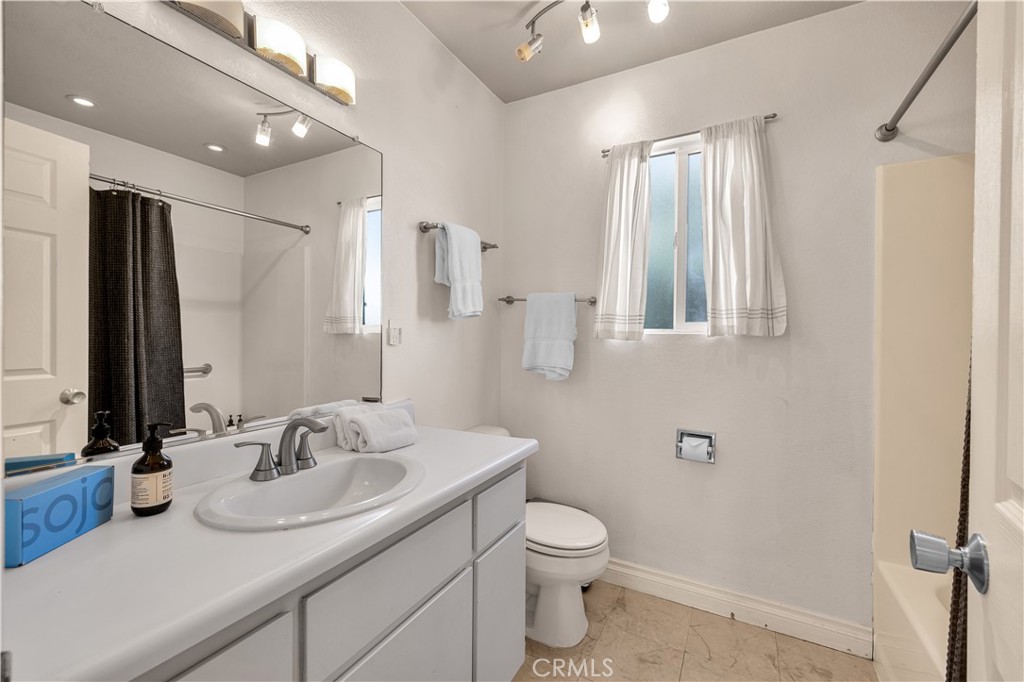 61493 Desert Air Property Photo 17