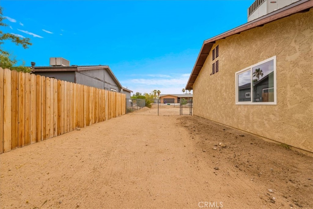 5415 Cahuilla Property Photo 23