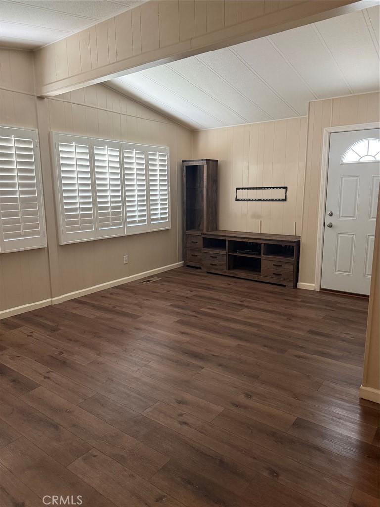 7501 Palm Ave Property Photo 5