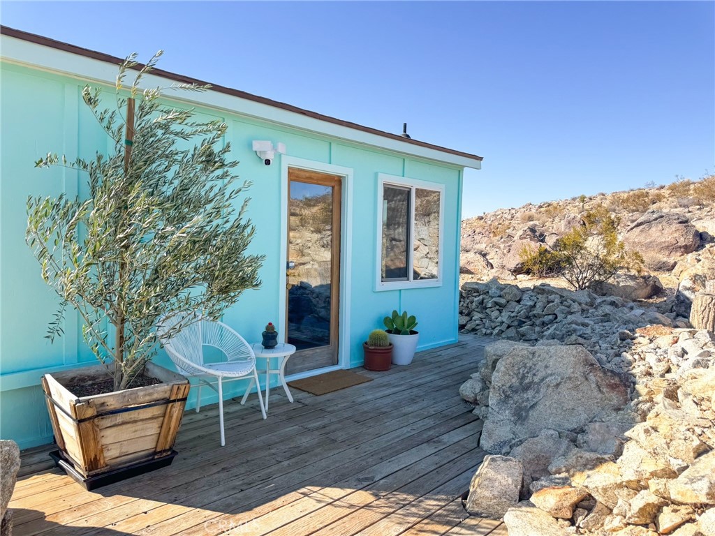 2432 Hilltop Property Photo 14