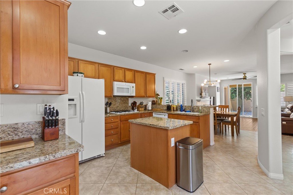 49588 Minelli Street Property Photo 6