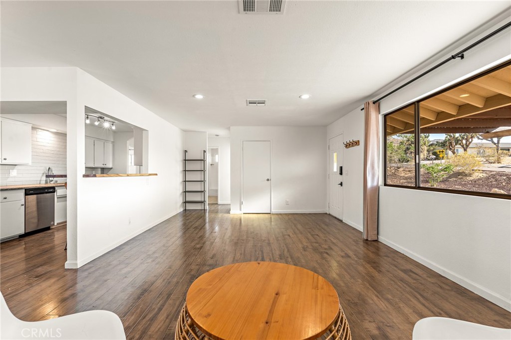 7453 Olympic Road Property Photo 10