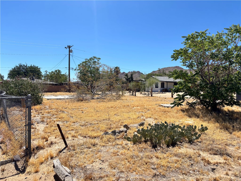 62027 Valley View Circle Property Photo 9
