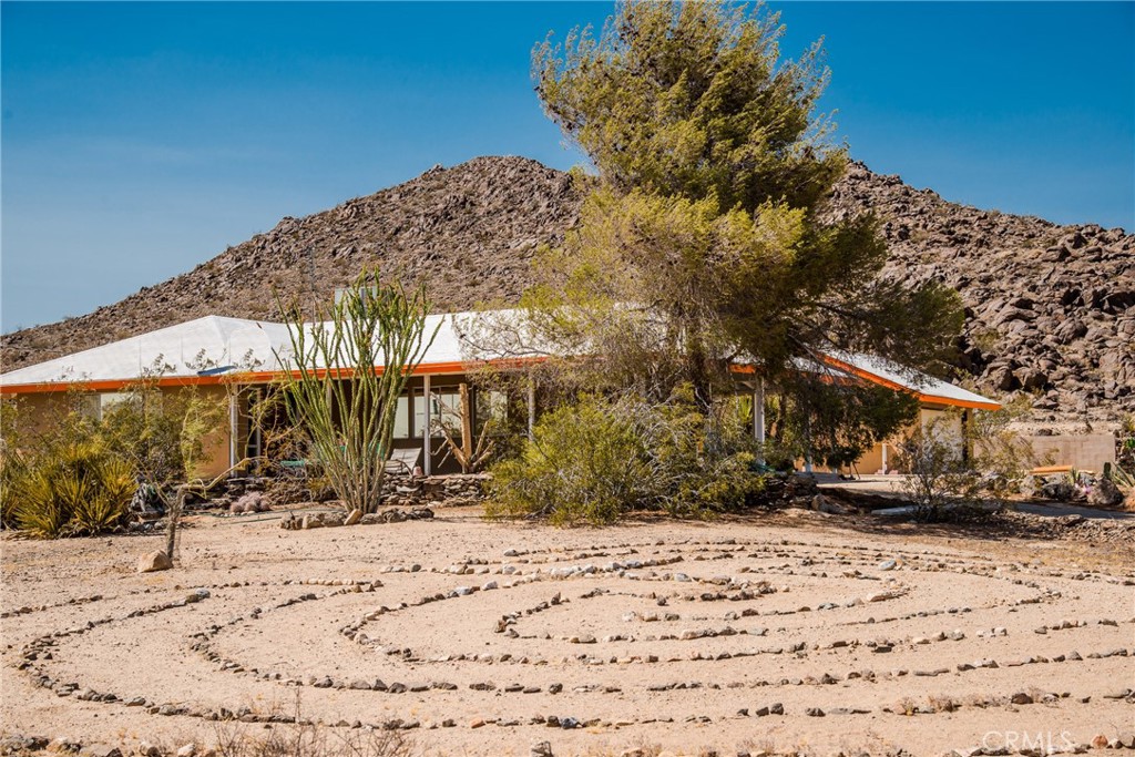 63525 Moonlight Mesa Property Photo 3