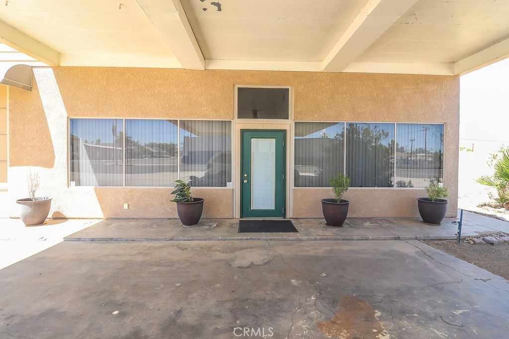 518 W Broadway Street Property Photo 6