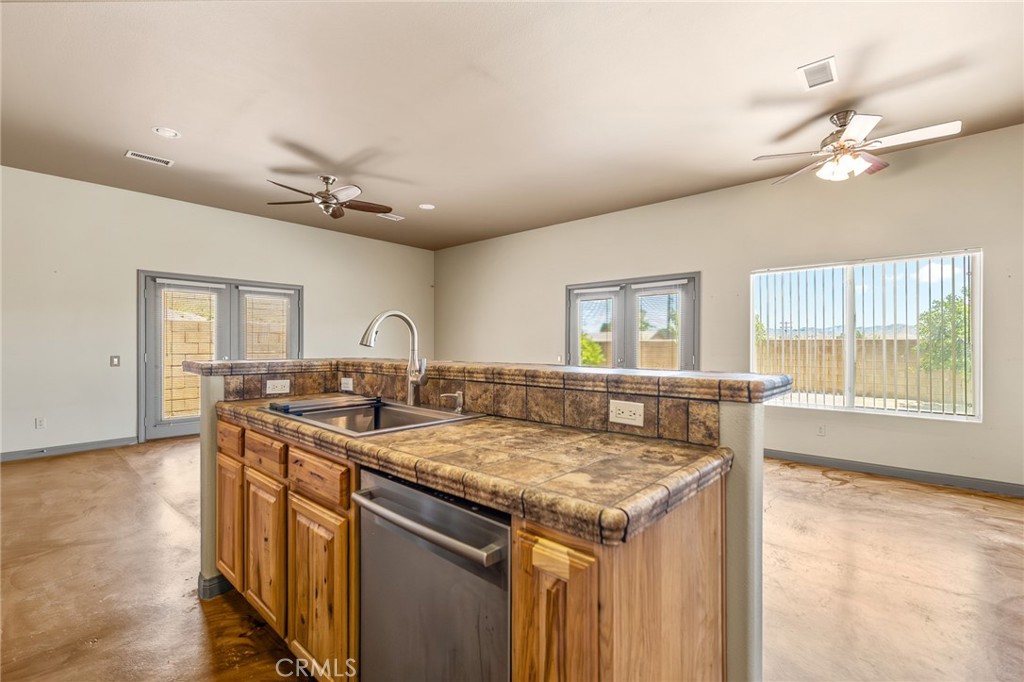49110 Vista Property Photo 11