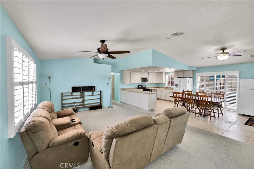 6606 Persia Avenue Property Photo 4