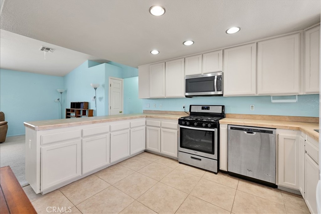 6606 Persia Avenue Property Photo 10