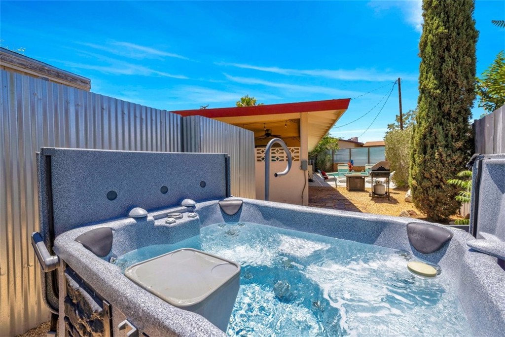 57556 Pueblo Trail Property Photo 41