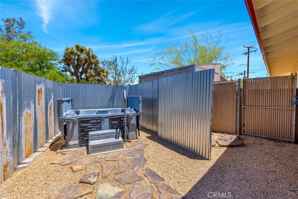 57556 Pueblo Trail Property Photo 44
