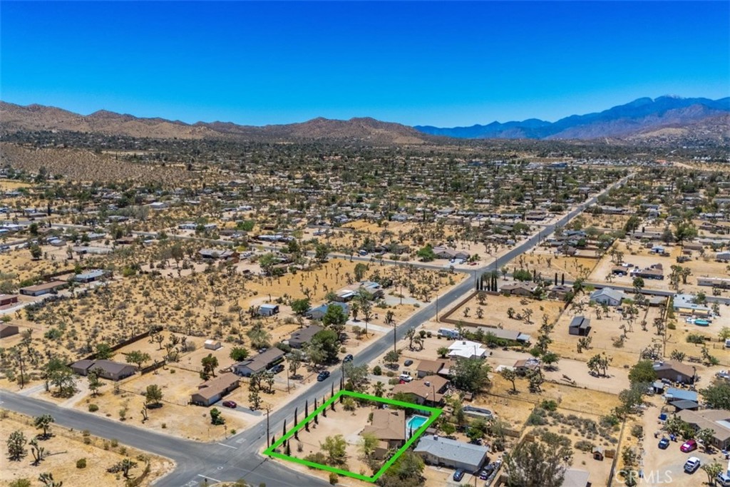 57556 Pueblo Trail Property Photo 48