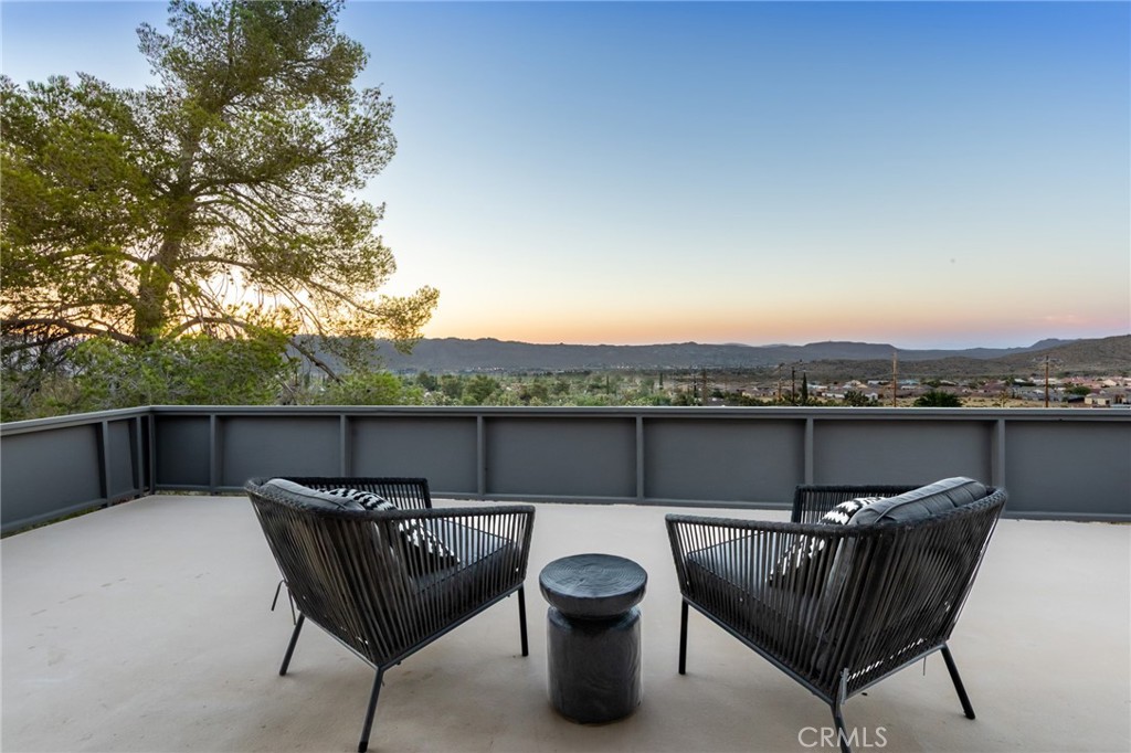 8708 Sage Property Photo 10