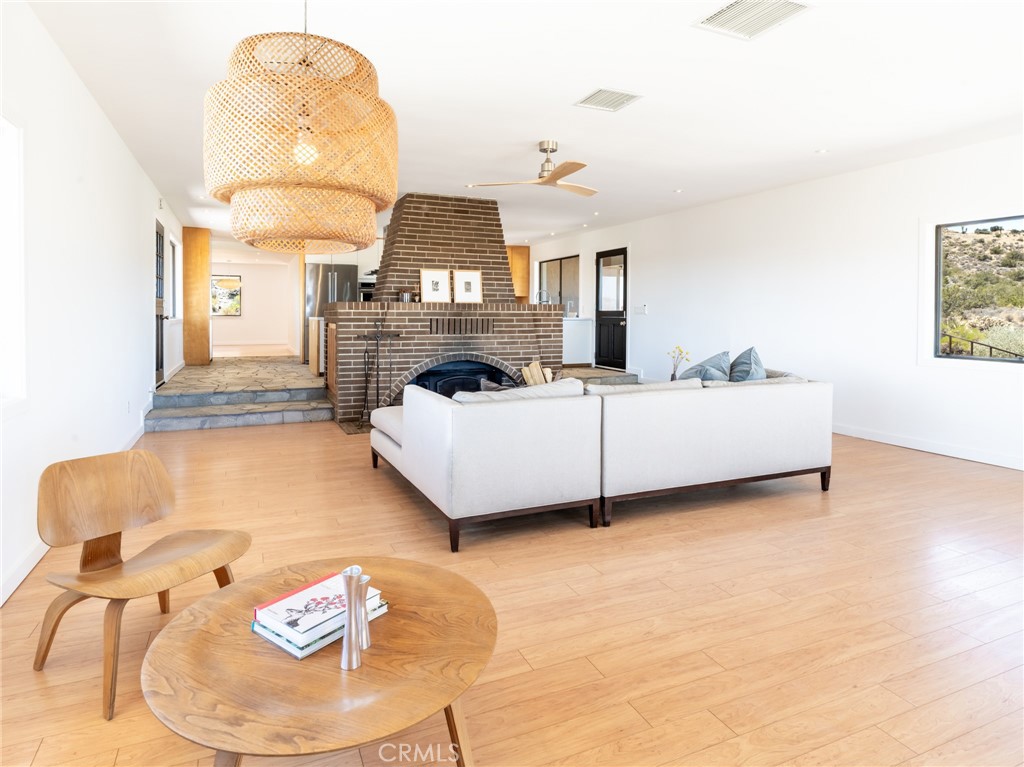 8708 Sage Property Photo 14