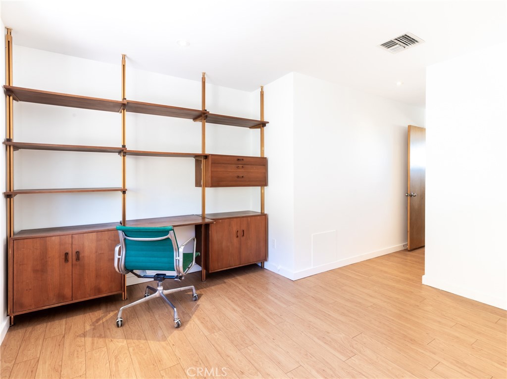 8708 Sage Property Photo 33