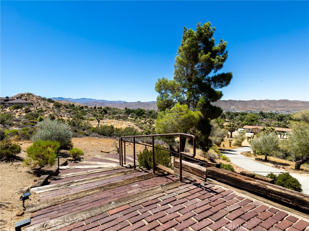 8708 Sage Property Photo 57